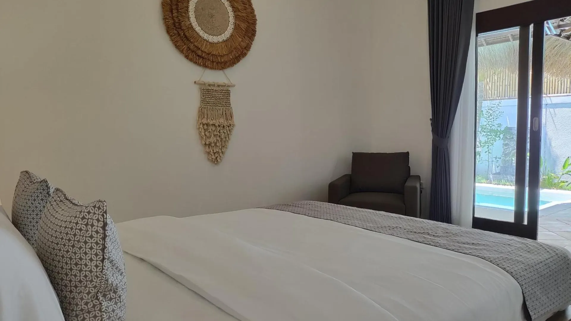 Villa Bidadari - 2Br Tropical Seminyak