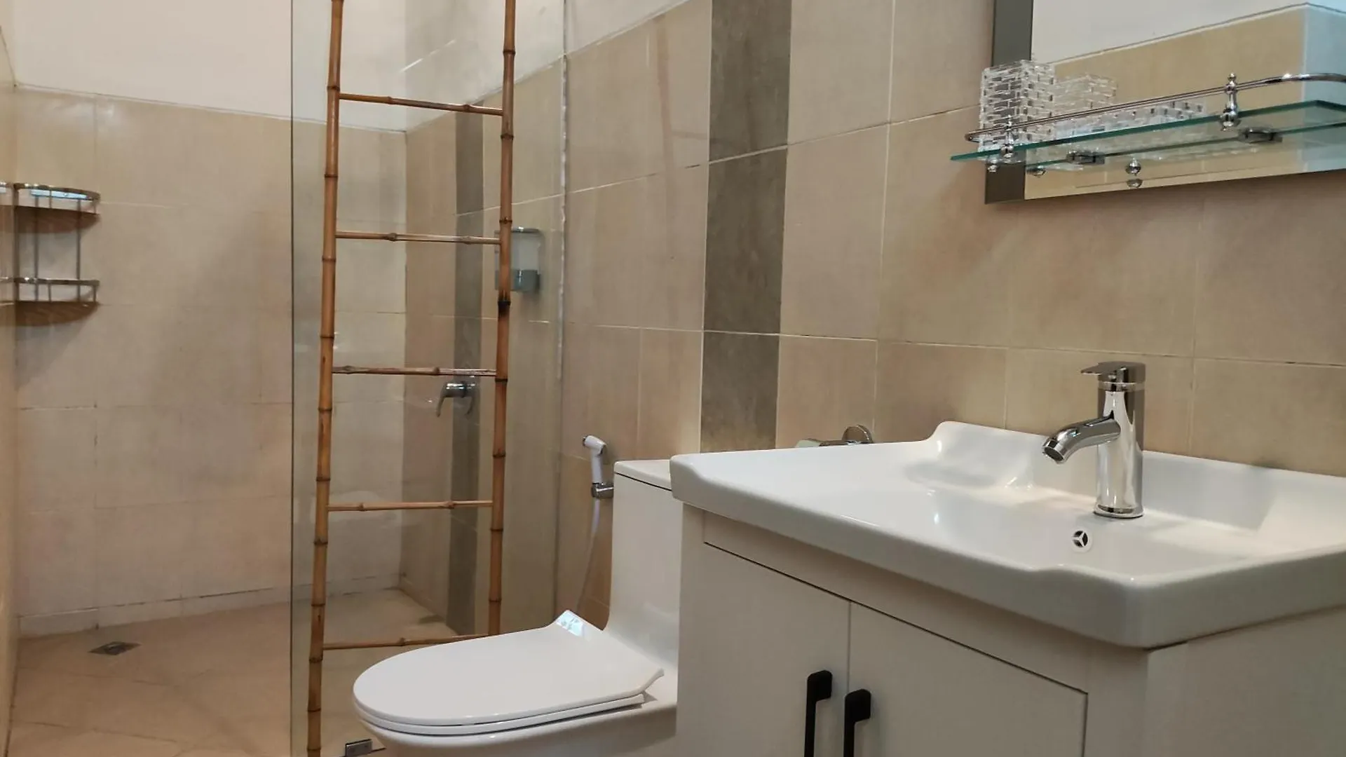 Villa Bidadari - 2Br Tropical Seminyak  סמיניאק