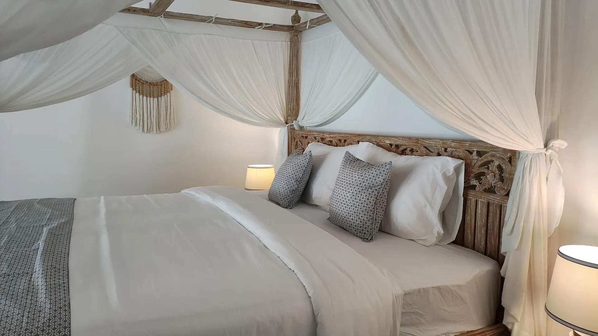 Villa Bidadari - 2Br Tropical Seminyak סמיניאק